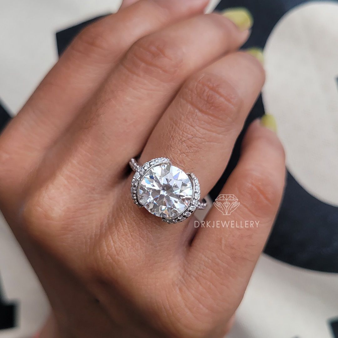 Vintage Round Cut Hidden Halo Moissanite Wedding Gold Ring