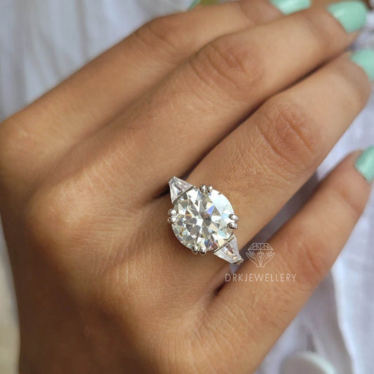Round Cut Moissanite Three Stone Ring 14K Gold