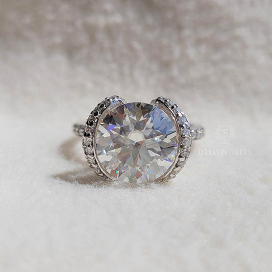 Vintage Round Cut Hidden Halo Moissanite Wedding Gold Ring
