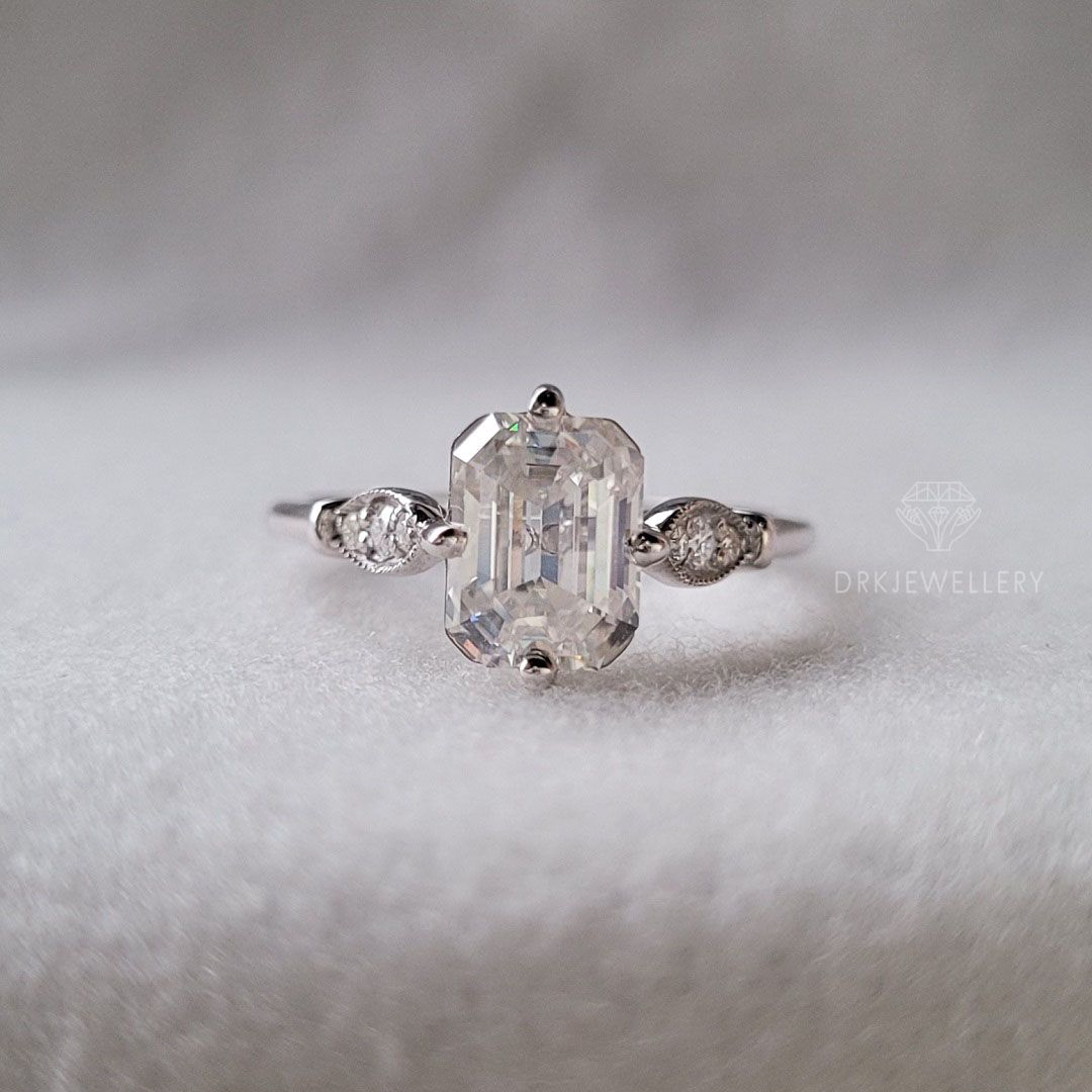Vintage Style Emerald Cut Moissanite Gold RIng