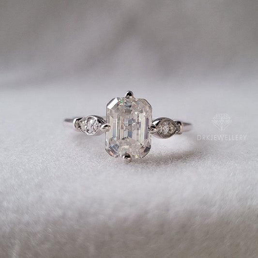 Vintage Style Emerald Cut Moissanite Gold RIng