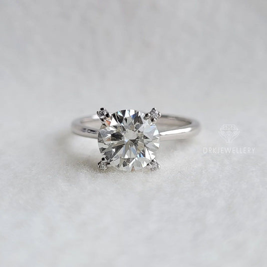 Unique Round Cut Lab Grown Diamond Solitaire Gold Ring