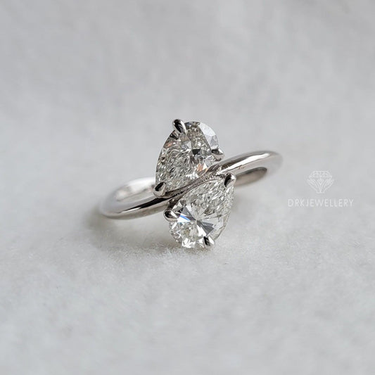 Toi-et-Moi Style Pear Cut Lab Grown Diamond Gold Ring