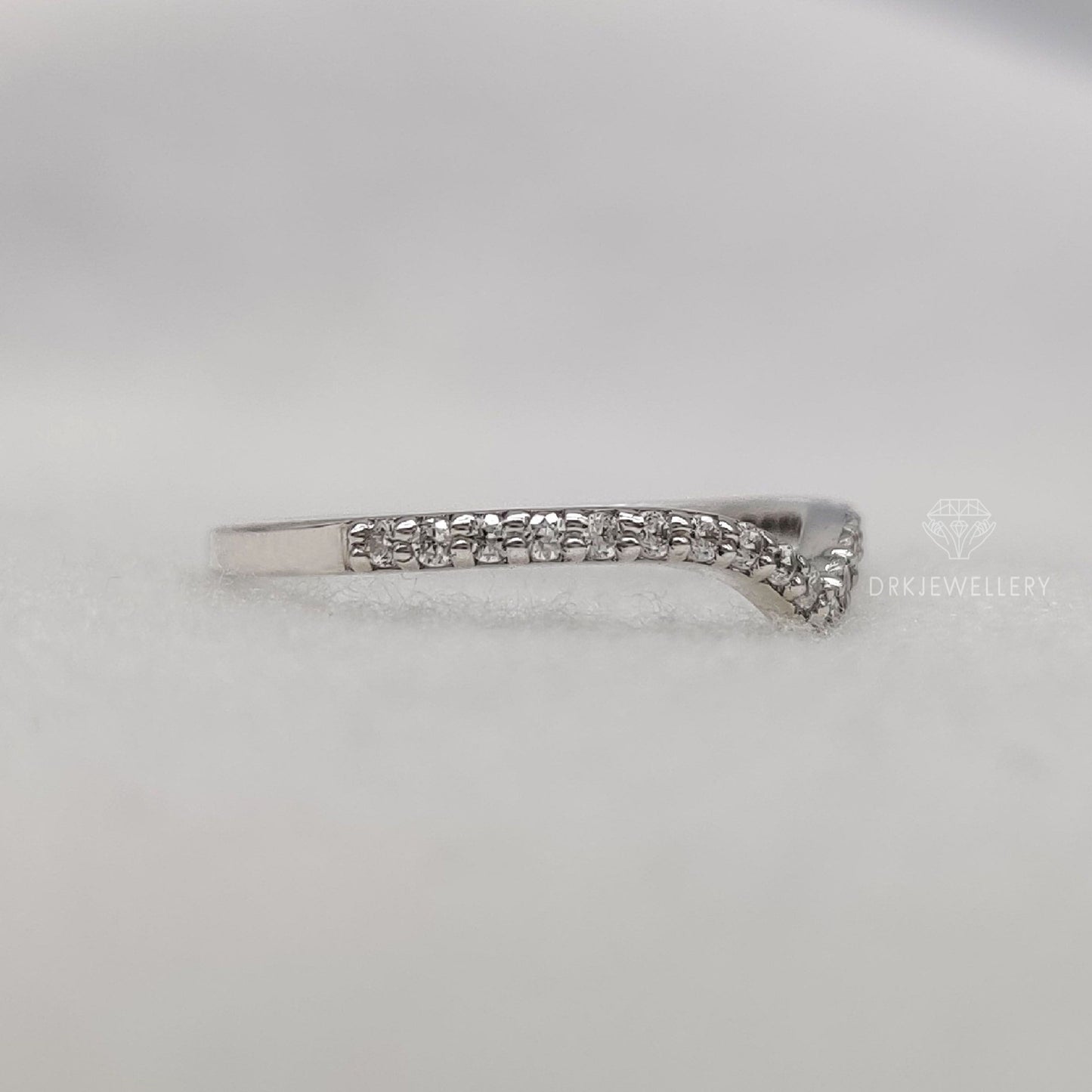 Round Pave Set Lab Grown Chevron Band With 14K Gold