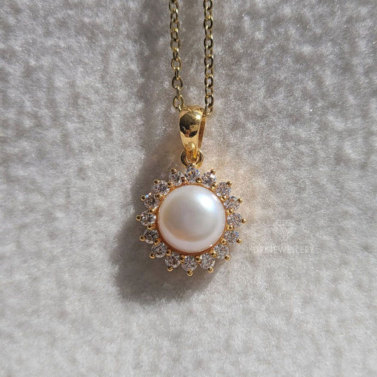 Pearl & Moissanite Halo Pendant With 14K Gold
