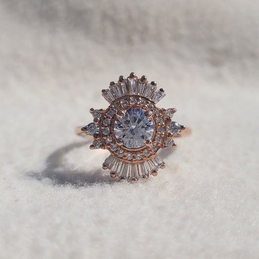 Vintage Cluster Halo Round Diamond Gold Ring