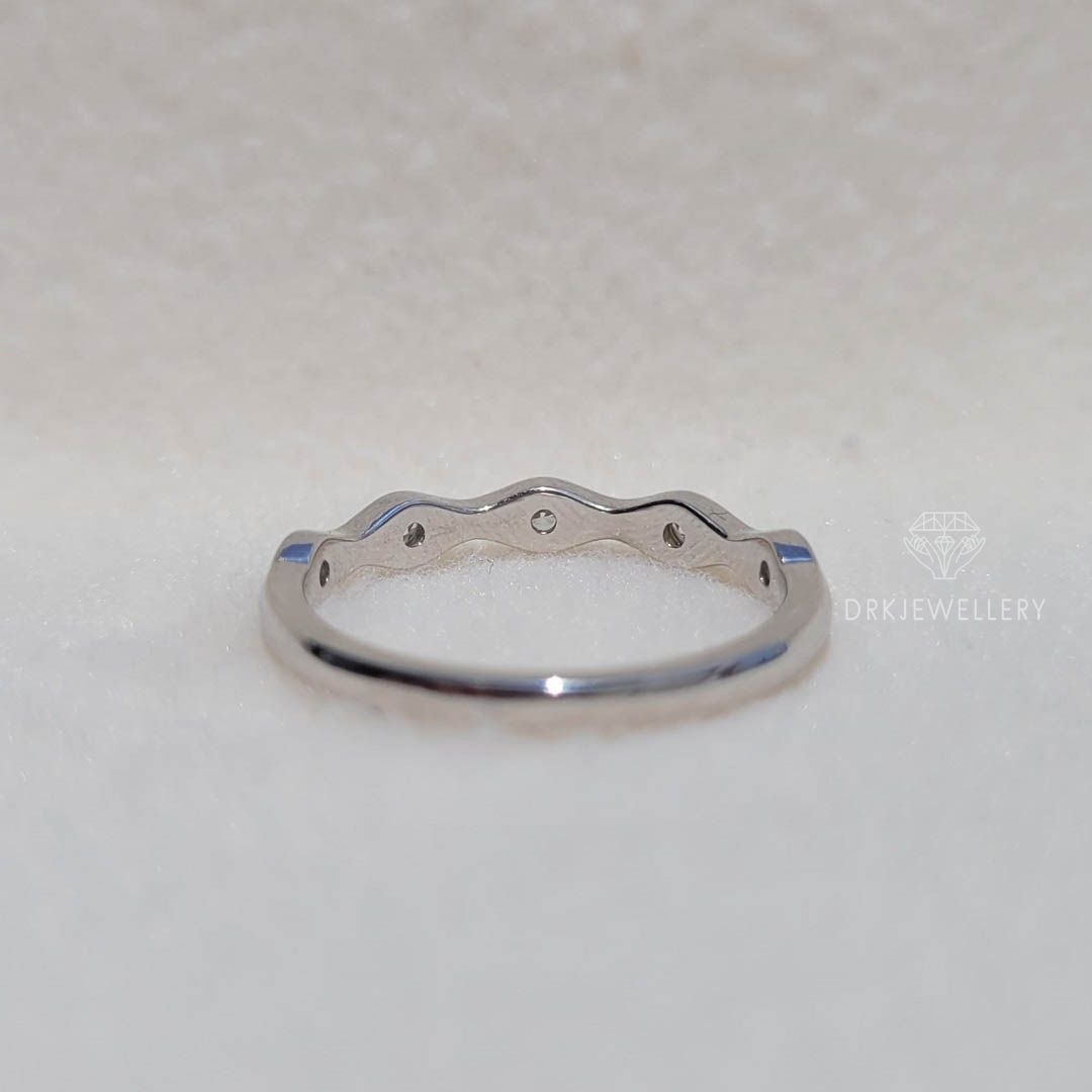 Wave Style Round Cut Diamond Flush Set Band