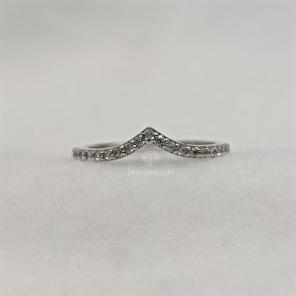 Round Pave Set Lab Grown Chevron Band With 14K Gold