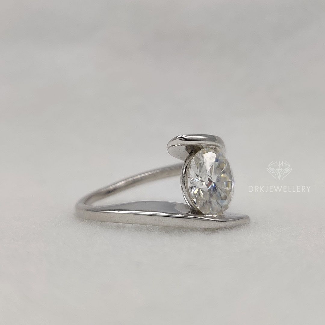 Bypass Setting Round Cut Lab Grown Diamond Gold Ring