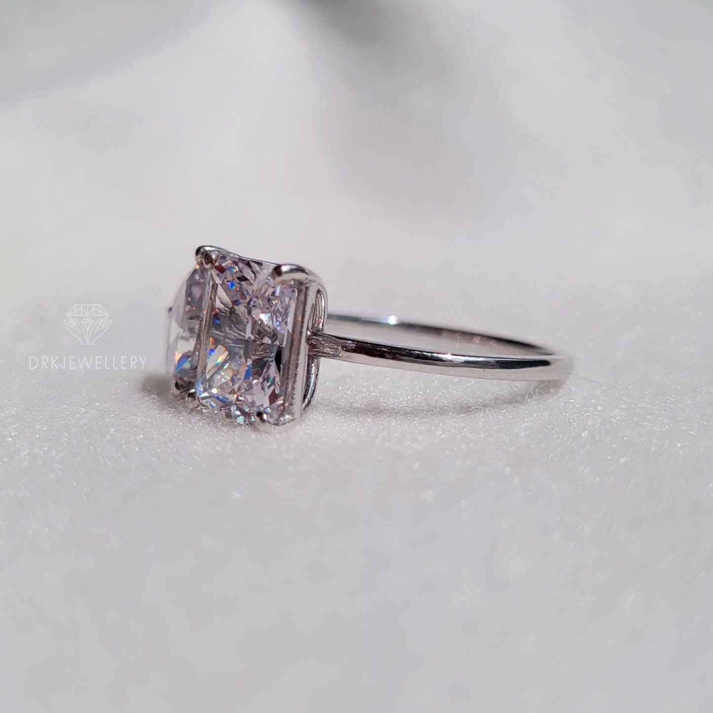 Toi-et-moi Moissanite Gold Ring