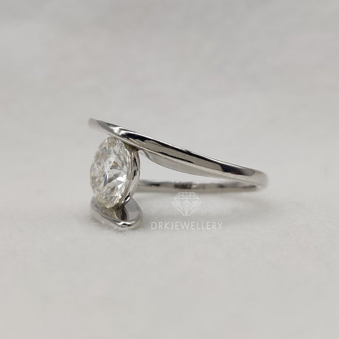 Bypass Setting Round Cut Lab Grown Diamond Gold Ring
