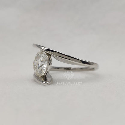 Bypass Setting Round Cut Lab Grown Diamond Gold Ring
