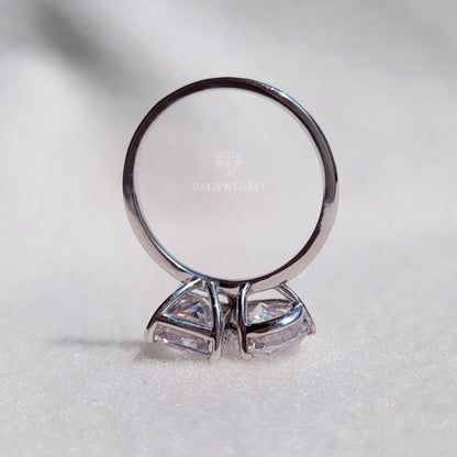 Toi-et-moi Moissanite Gold Ring