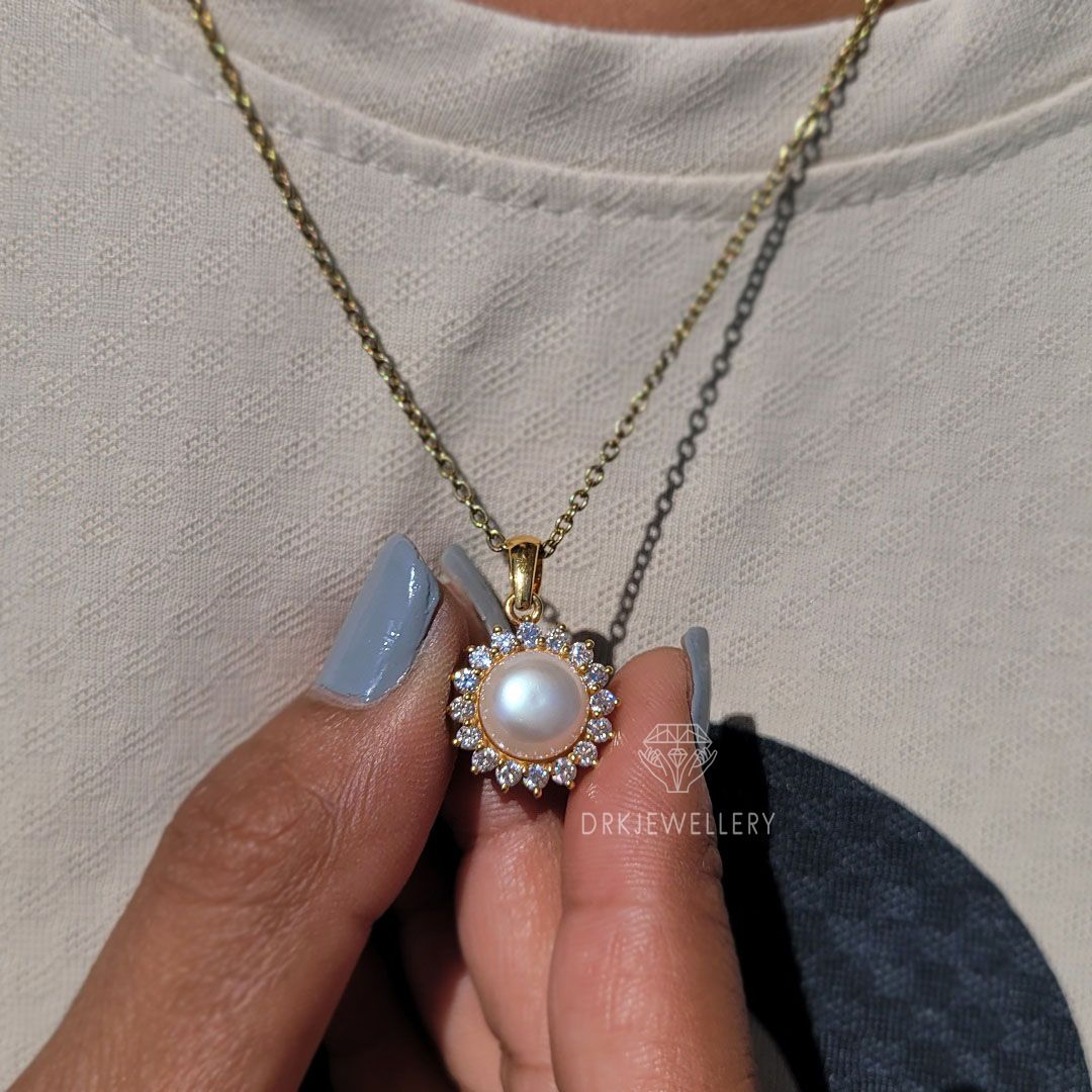 Pearl & Moissanite Halo Pendant With 14K Gold