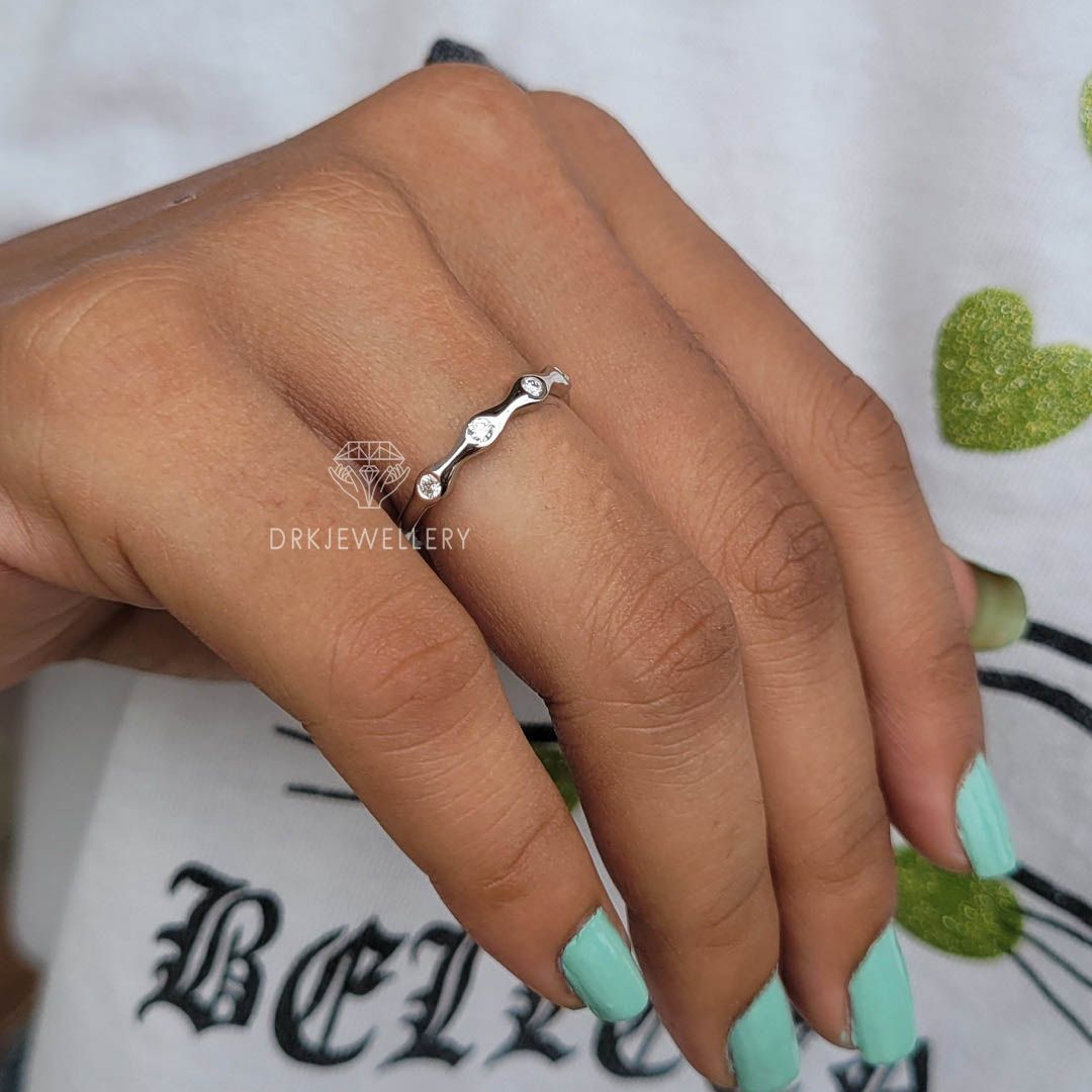 Wave Style Round Cut Diamond Flush Set Band