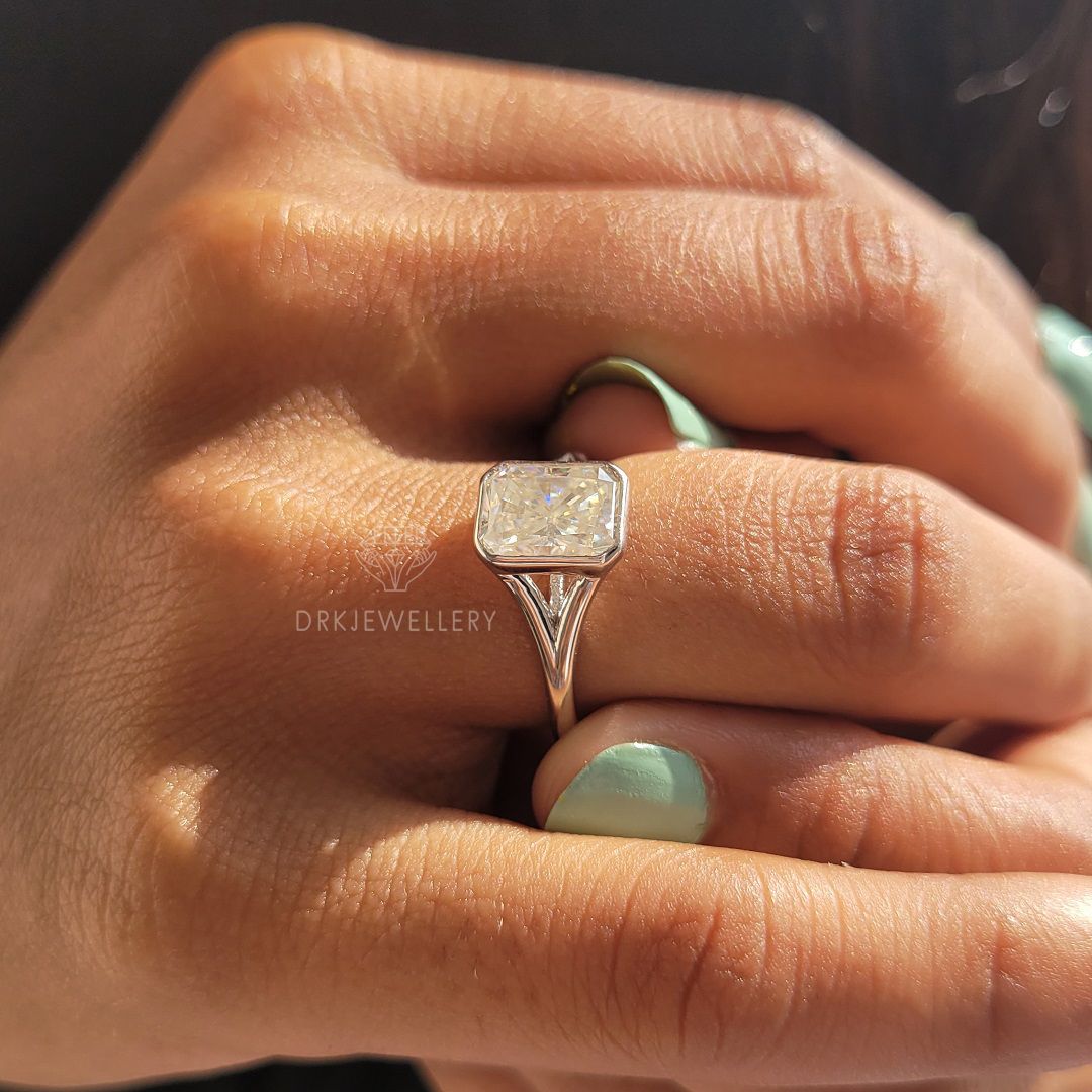 radiant cut ring-radiant cut lab grown diamond ring-lab grown diamond ring-lab iamond ring-bezel set ring-split shank ring-white gold ring