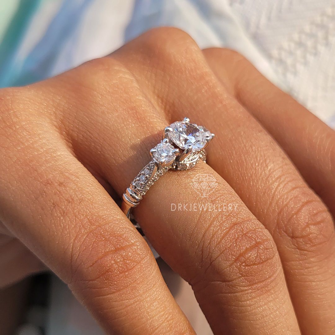 round cut ring,wedding ring,engagement ring,gift for her,thre stone ring, pave set ring,persoalised gifts
