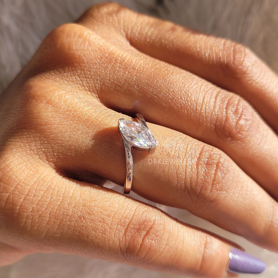 Italian style ring,marquise cut ring,white gold ring,bypass setting ring,soliaire ring,gifts for her, v shape prong, ring for her