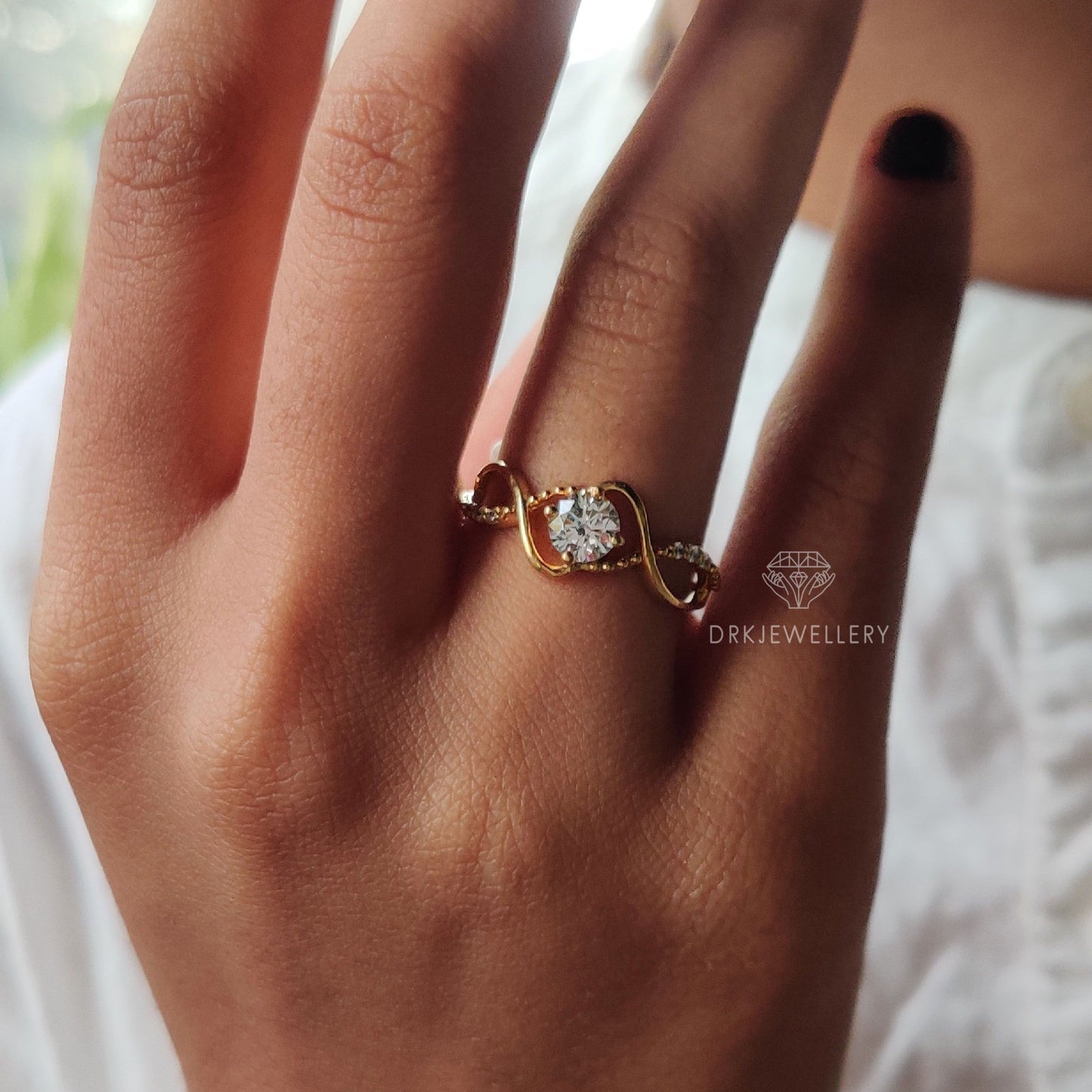 Infinity Style Round Cut Lab Diamond Ring
