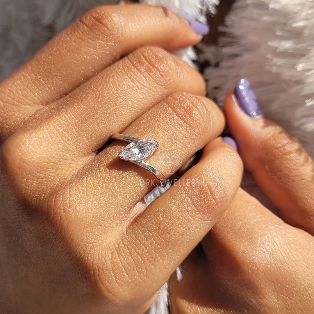 Italian style ring,marquise cut ring,white gold ring,bypass setting ring,soliaire ring,gifts for her, v shape prong, ring for her