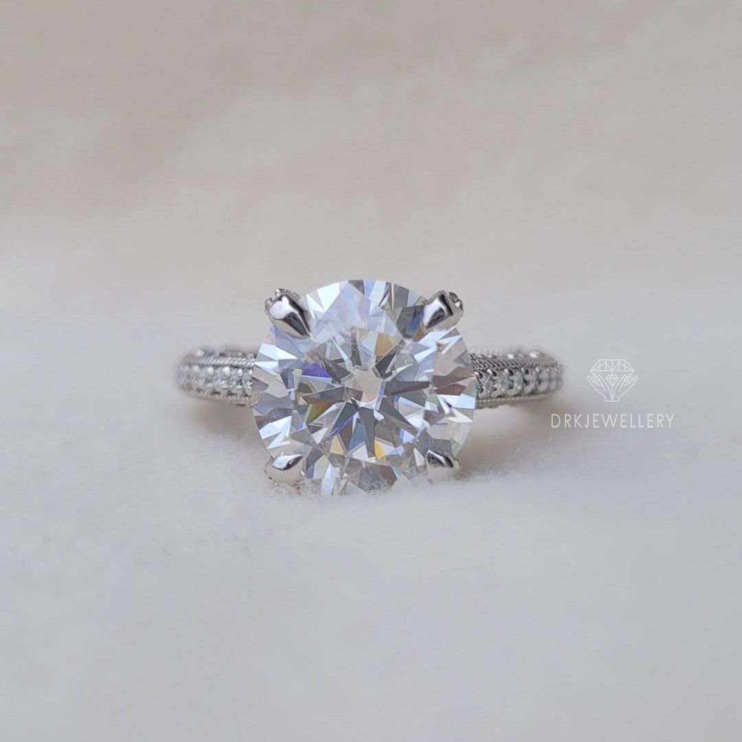 vintage ring-vintage inspired-milgrain setting ring-pave set ring-round cut ring-lab grown diamond ring-hidden halo style-prong pave set ring-bespoken ring