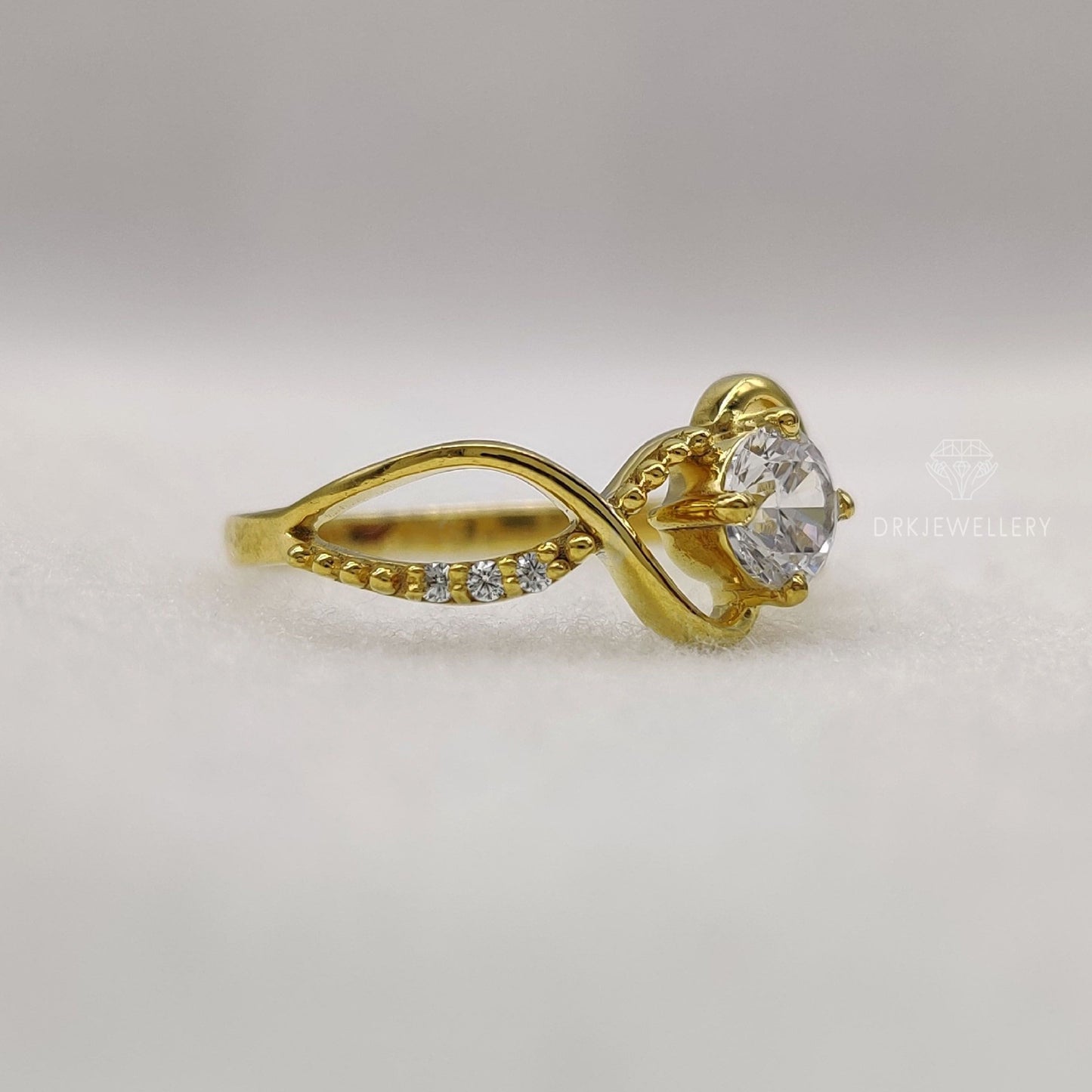 Infinity Style Round Cut Lab Diamond Ring