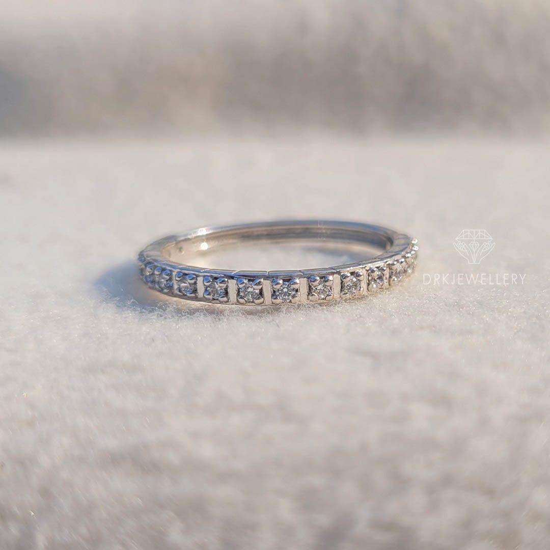 round cut ring-round cut band-lab rown diamond-bar setting ring-pave setting ring-half eternity band-wedding band-engagement matching band