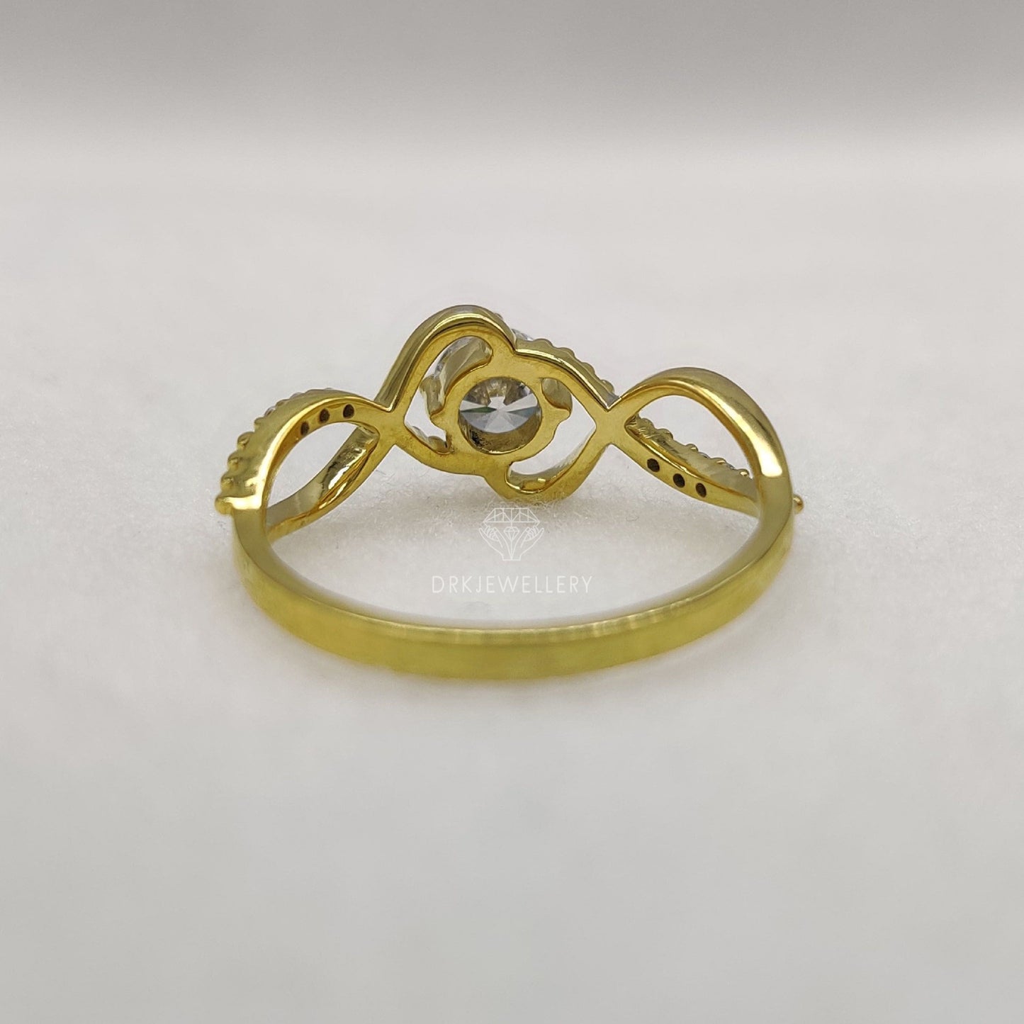 Infinity Style Round Cut Lab Diamond Ring